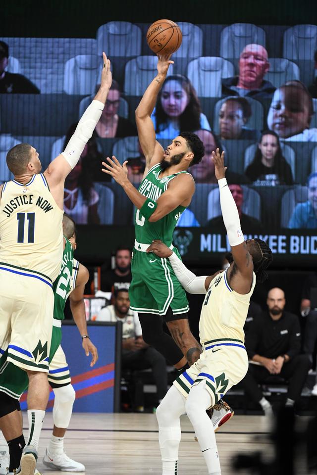 以一记长打 以一记长打